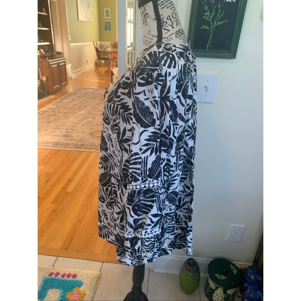 Ruby Rd Tunic - Picture 2 of 9